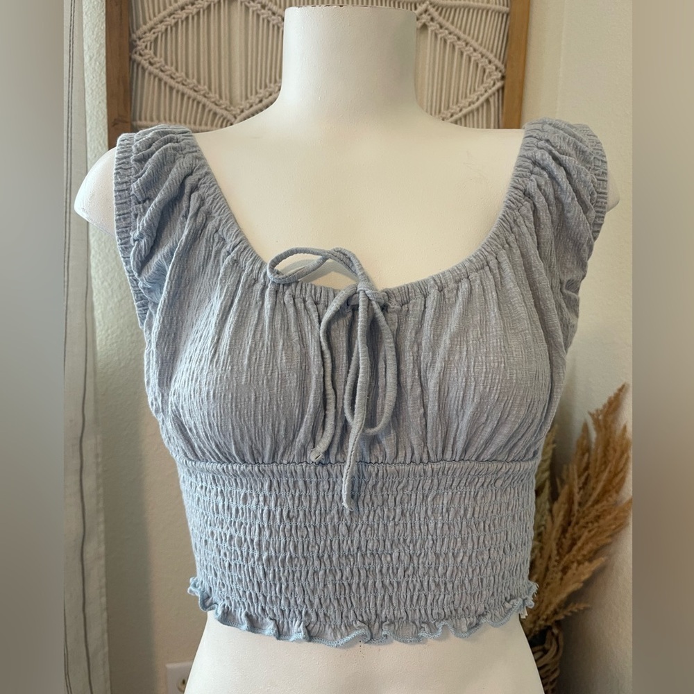 BILLABONG Women's Blue Smocked Crop Top M
